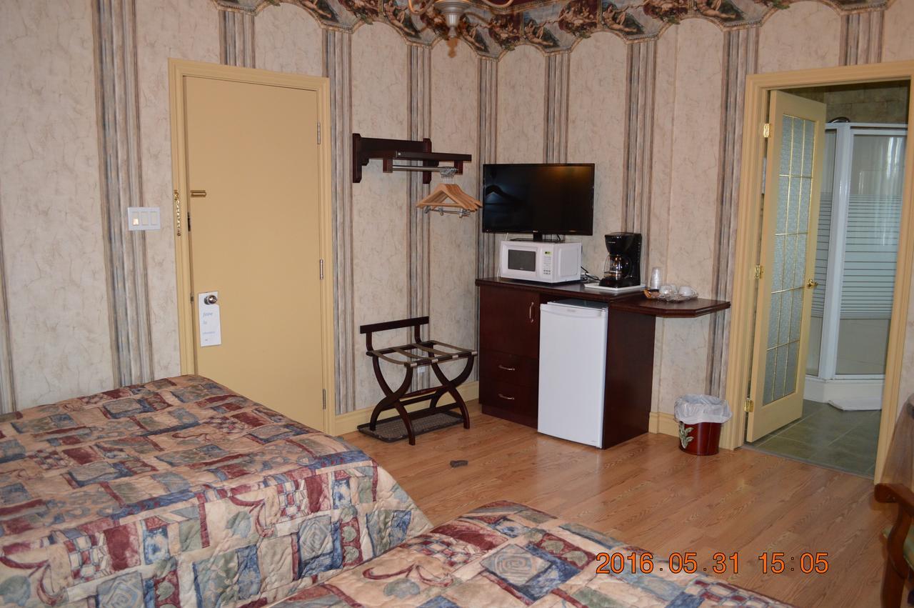 Motel-Auberge Helene Victoriaville Eksteriør billede