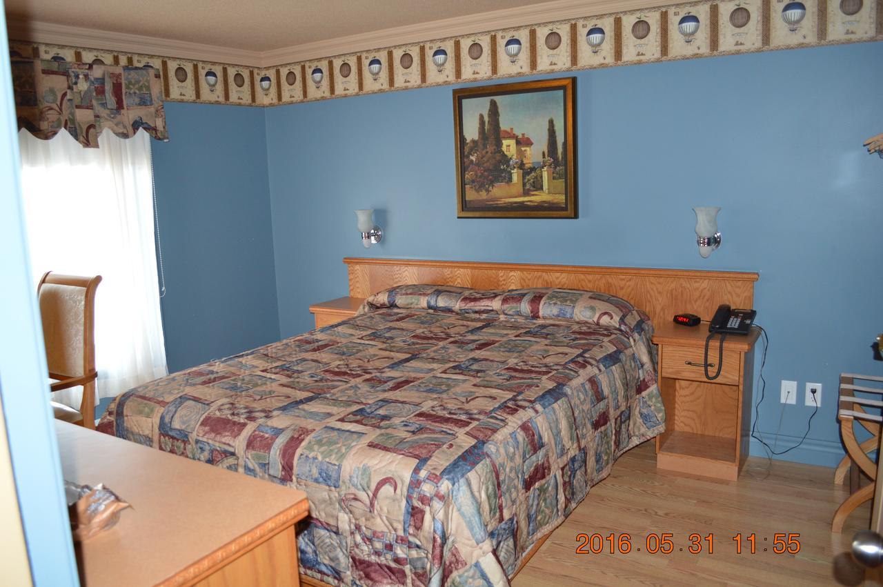 Motel-Auberge Helene Victoriaville Eksteriør billede